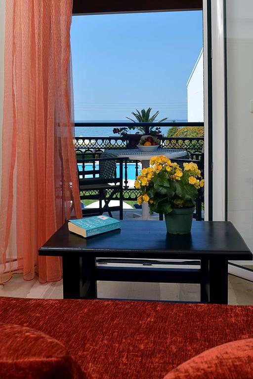 Filorian Hotel Apartments Acharavi  Quarto foto